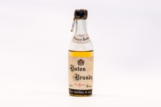 Leggi tutto: Medicinal Brandy / Distilleria: Buton