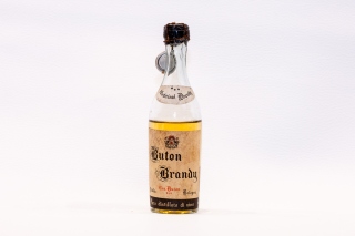 Leggi tutto: Medicinal Brandy / Distilleria: Buton