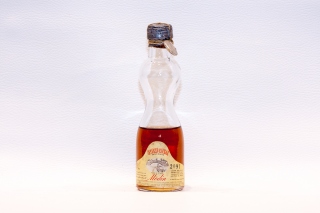 Leggi tutto: Prugna / Distilleria: Modin