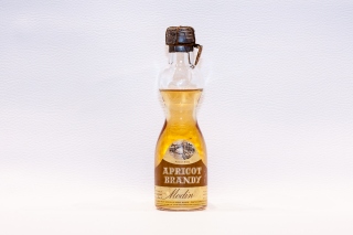 Leggi tutto: Apricot Brandy / Distilleria: Modin